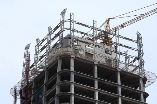 折臂式升降机有哪些用途？工作原理是怎样的？