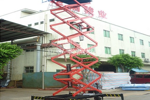 在酷暑中使用升降平台要如何预防“中暑”？