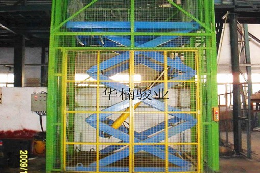 固定液压升降货梯如何更换液压油?