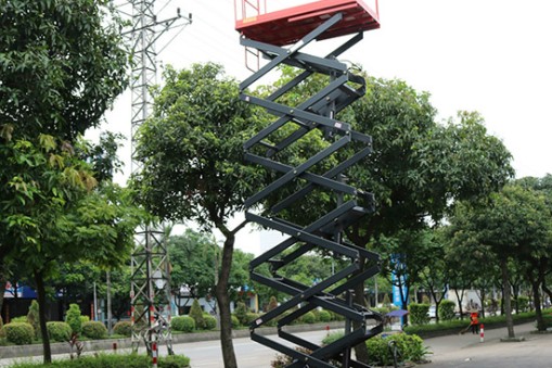 高空升降平台选购小技巧