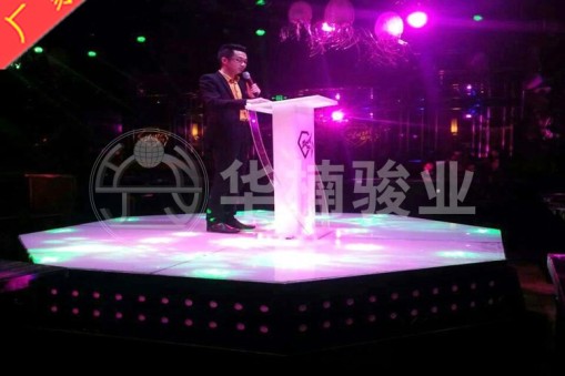 为什么说购买旋转式升降舞台不能只看低价格？