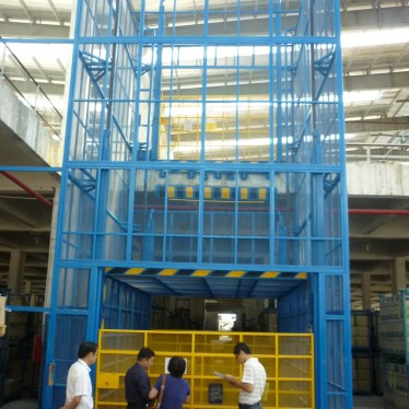 防爆直顶式升降机案例-华楠骏业